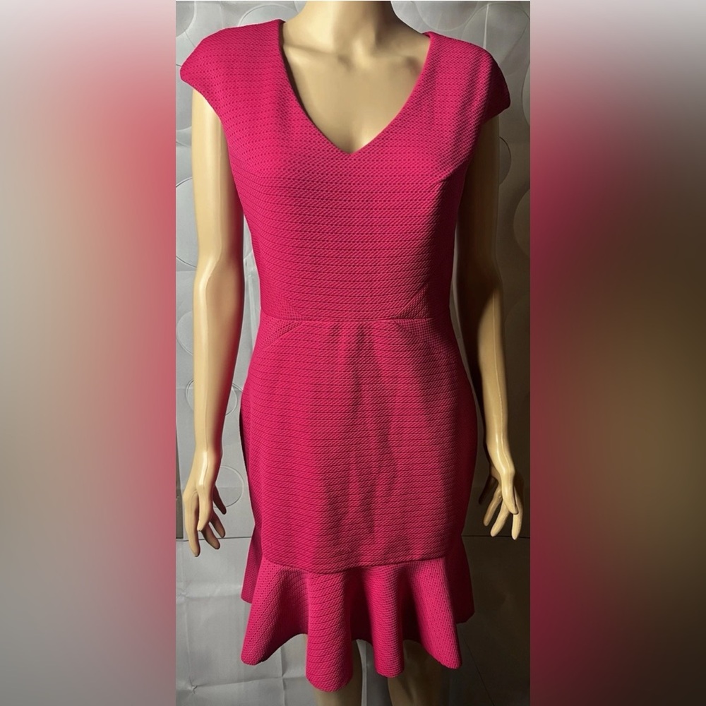 Julia Jordan Dress Womens 4 Pink V Neck Fit And Flare Above The Knee